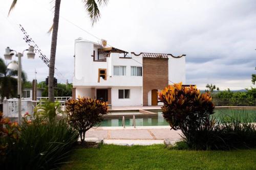 Casa Real Palo Gacho in Emiliano Zapata, Mexico