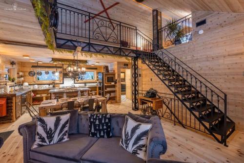 Chalet Mikua, 6 p. spa, billard, Forêt & Nature (Chalet Mikua, 6 p. spa, billard, Foret & Nature) in La Malbaie (QC)