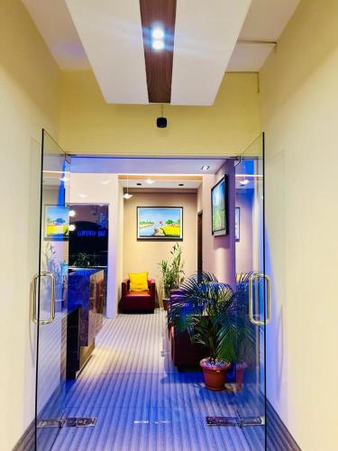 Vestabils, Hotel Taj Metro in Maulvi Bazar