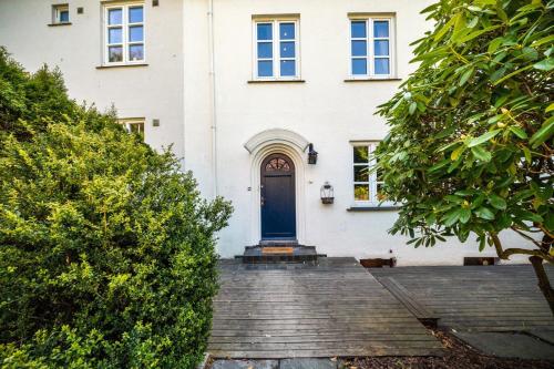 Big central apartment w/ a view and parking