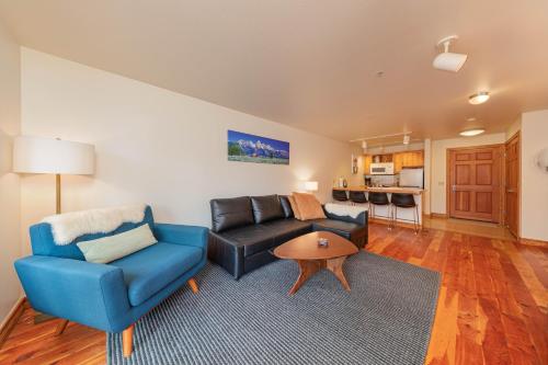 Targhee Rentals 122 in Driggs Idaho near Grand Targhee Ski Resort King Size Bed in Driggs, USA