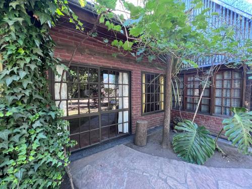 Kert, Los Platanos cabanas & suites in Paso del Rey