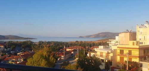 Sea & Mountain Apartment Close to Port and City, Lawrio (zdjęcie 3)