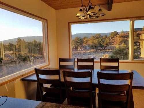 المنطقة المحيطة, Sandcreek Cottage / Fabulous Views on Five Acres in Torrey