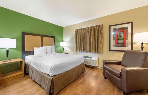 1 queen bed
