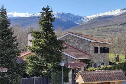 La casa del fresno in Alameda del Valle