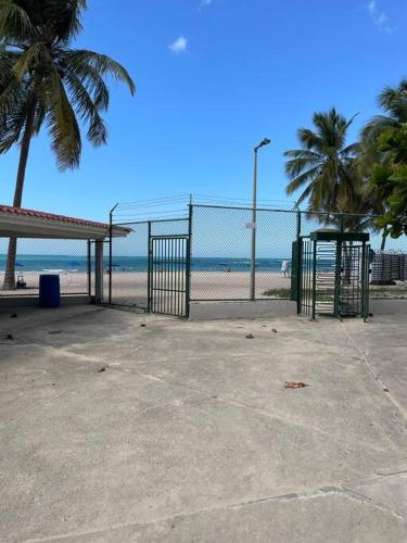 Beach Front Condo in Isla Verde! - image 8