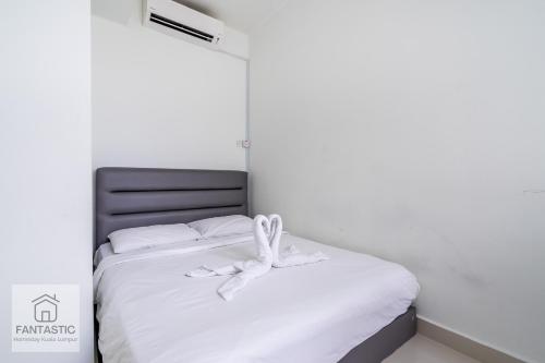 Regalia Residence @ KLCC View Sky Pool by MC - image 6