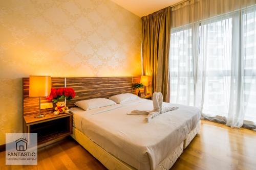 Regalia Residence @ KLCC View Sky Pool by MC - image 11