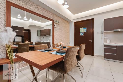 Regalia Residence at KLCC View Sky Pool by KC - image 6