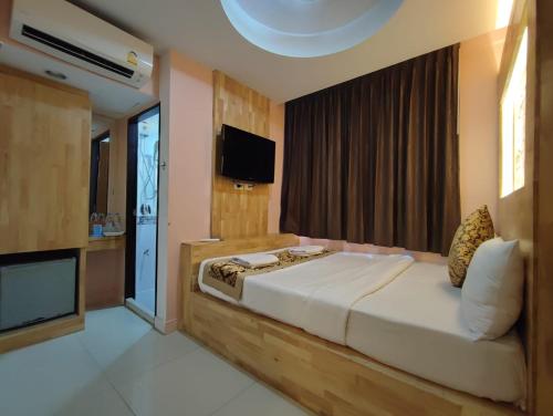 コージー イン ホテル