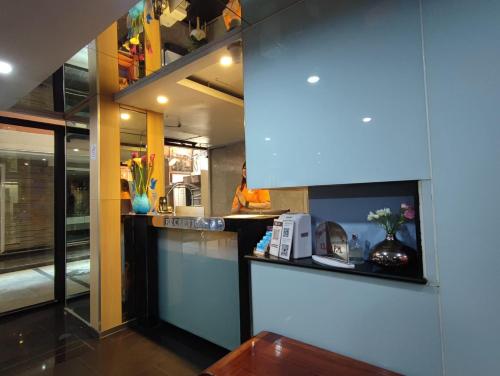 コージー イン ホテル