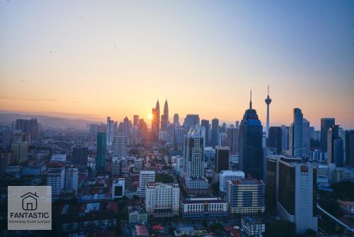 Regalia Residence at KLCC View Sky Pool by KC - image 11