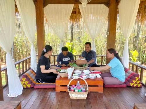 Kampot Tropical Village