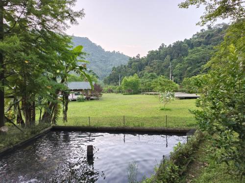 Traveller Mountain Spring Farm near Jhang Siao Liang Former Residence