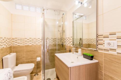 Sicula home in the city center - Happy Rentals - image 3