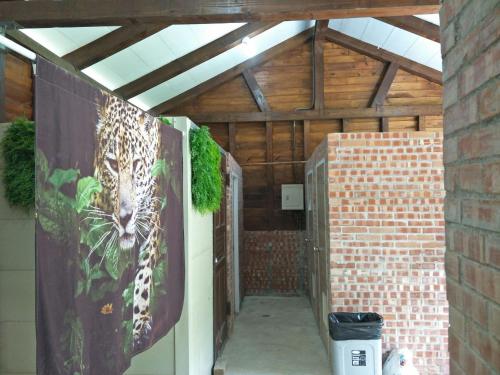 Traveller Mountain Spring Farm in Emei