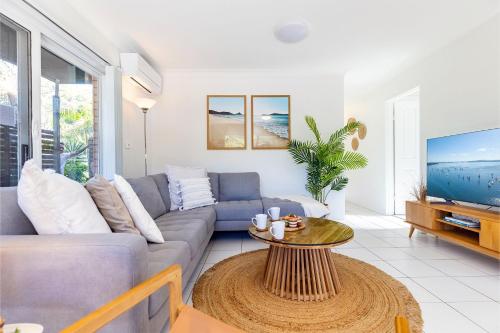 Fingal Bay Coastal Retreat 1 12 Marine Dr fantastic ground floor duplex in Fingal Bay