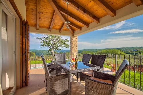 Casa Leone by Istra Vacation in Sutivanac
