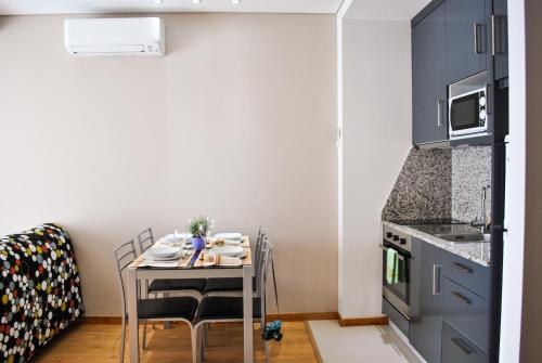 One-Bedroom Apartment image 10