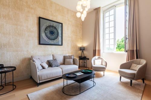 Luxueux Appt dans un chateau à Aix - Apartment - Châteauneuf-le-Rouge