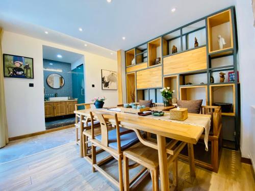 Simple Palace near Sunshine Lido Grand Theater