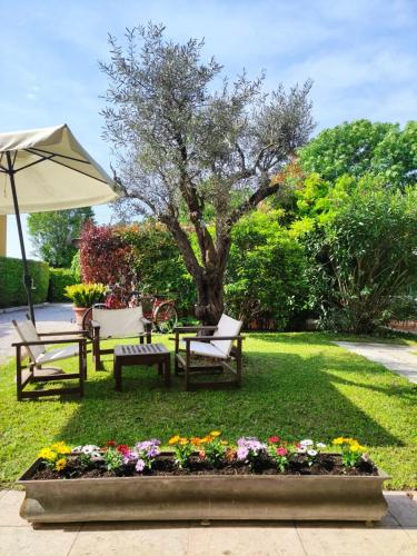 Kert, COUNTRY HOUSE CASAMIRIAM in Mirano