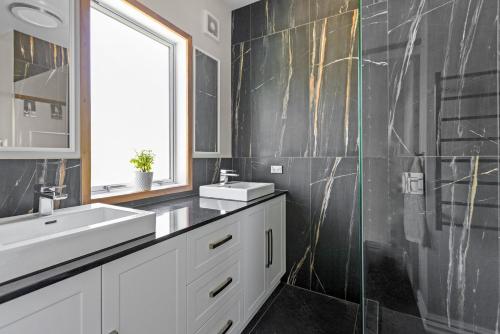 Live Large in the Village, Havelock North (Foto 8)