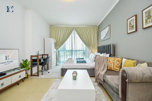 Luxury Escapes - Modern Studio near Metro in X1 Tower JLT, Dubaj