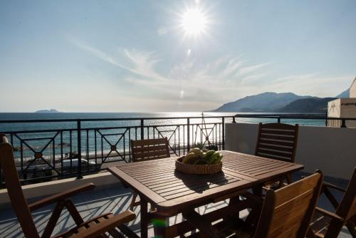 Alkioni Suites , beachfront, with sea view 1