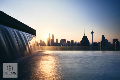 Regalia Residence at KLCC View Sky Pool by MC, Kuala Lumpur