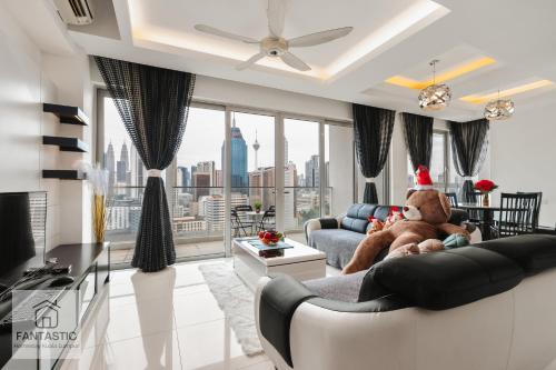 Regalia Residence at KLCC View Sky Pool by MC - image 9