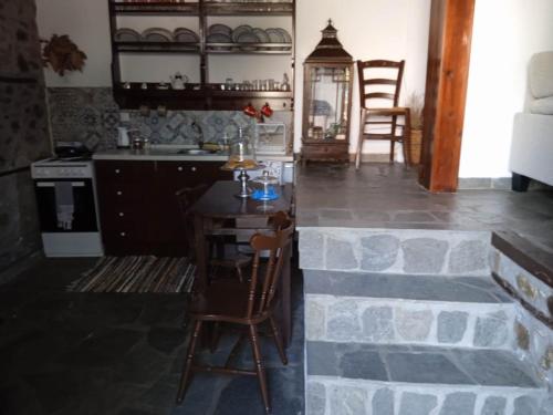Traditional House "Elisavet" in Proti