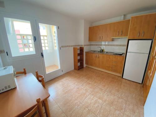 Three-Bedroom Apartment with Terrace image 5