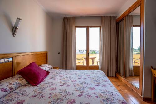 Hotel Los Barruecos by Croma