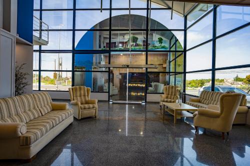 入口, Hotel Los Barruecos by Croma in 卡塞雷斯馬爾帕蒂達