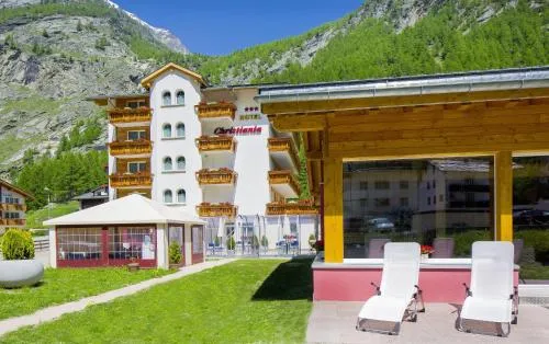 Wellness- und Schneesporthotel Christiania in Saas-Almagell, Schweiz