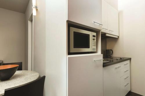 Adina Apartment Hotel Berlin Checkpoint Charlie - image 7