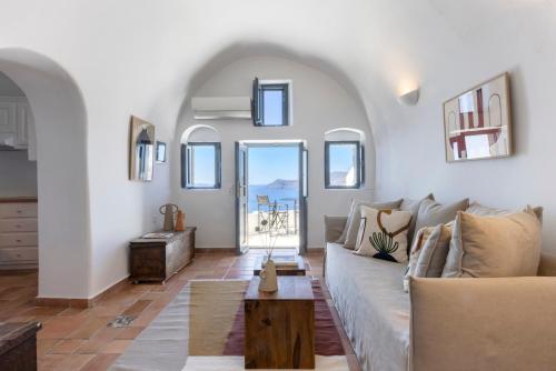 Bluedome Cavehouses Santorini - main image