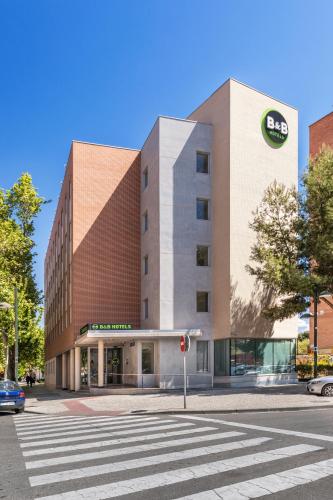 B&B HOTEL Zaragoza Plaza Mozart, Zaragoza