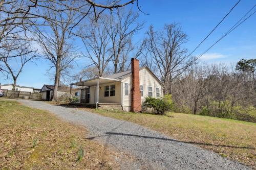 Pleasant Hill Home - image 6