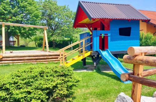 Дитячий майданчик, GREEN LAND Family Fun Sport Resort in Смар'є прі Єлса