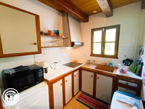 кухня, Gîte La Petite Fagette (Gite La Petite Fagette) in Frayssinet-le-Gélat