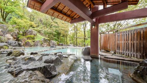 Hot spring bath, Hotel Yunotaniso in Uonuma