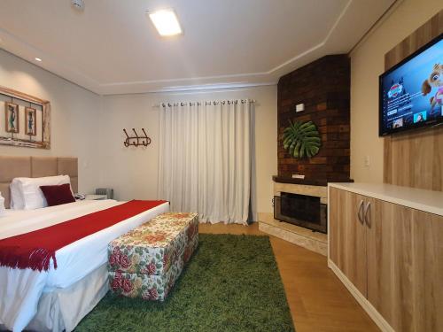 Deluxe Double Room image 1