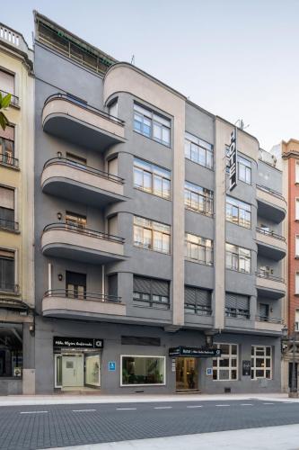 Entrada, Albergue Alda Pilgrim Ponferrada in Ponferrada