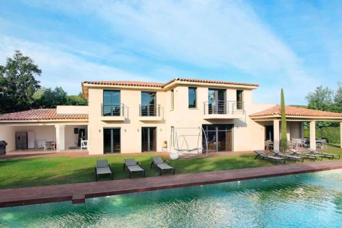 Luxueuse Villa vue mer avec piscine Golfe de St Tropez 14 personnes - Location, gîte - Grimaud