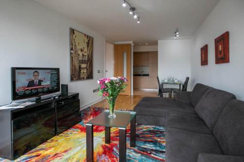 Grand Canal Square Apartments - image 12