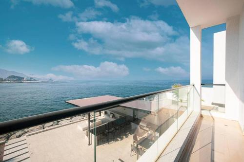 Luxury Villa 8 bedroom with Sea and Mountain View with infinity pool