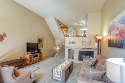 Ski in Ski Out Cedars Chalet 2BR and Close to Everything in Breckenridge, USA